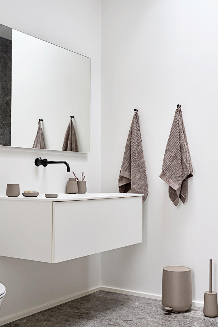 Nova One sæbedispenser - taupe